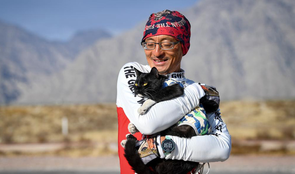 帶著(zhù)貓，跑一場(chǎng)長(cháng)城腳下的超級馬拉松