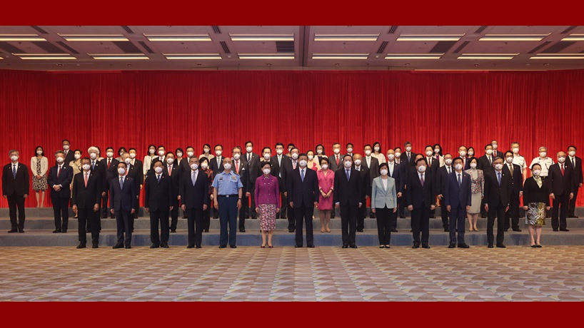 習近平會(huì )見(jiàn)香港特別行政區行政、立法、司法機關(guān)負責人