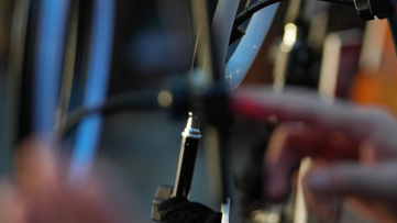 &ldquo;持證上崗&rdquo;新規落地，規范專(zhuān)業(yè)類(lèi)網(wǎng)絡(luò )直播