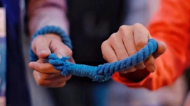 一根細繩，引出視障者奔跑的路