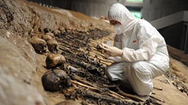 科研人員通過(guò)技術(shù)手段保存&ldquo;萬(wàn)人坑&rdquo;侵華罪證