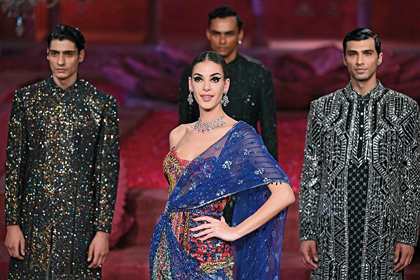 印度：“數字原住民”的性?xún)r(jià)比狂歡