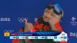 他只得了15分卻笑得很幸福 閃光的，不只有獎牌