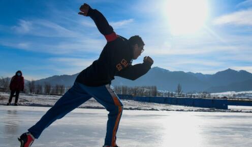 速滑還是冰球？這是個(gè)甜蜜&ldquo;煩惱&rdquo;