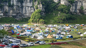 露營(yíng)火爆，潮流背后有哪些隱憂(yōu)？