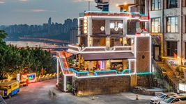 打卡工業(yè)遺存丨老廠(chǎng)區變身創(chuàng  )業(yè)基地，這里&ldquo;正青春&rdquo;