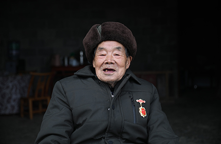 &ldquo;死守陣地，決不能后退一寸&rdquo;&mdash;&mdash;記抗美援朝老兵黃忠茂