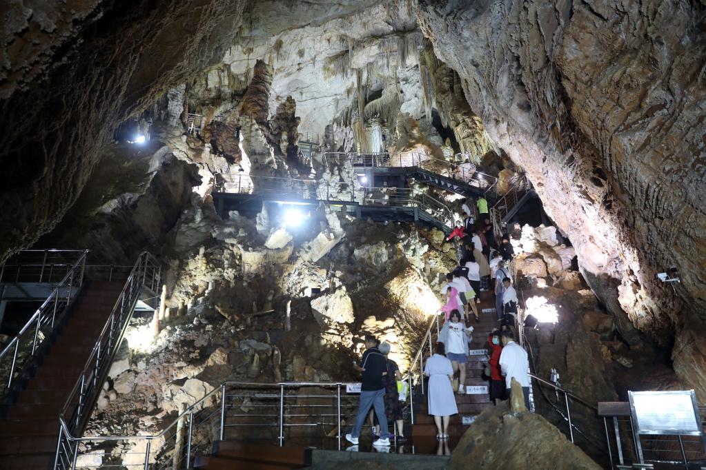 河北興?。喝芏雌嬗^(guān)