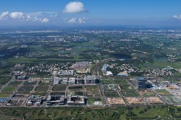 新華全媒+丨?？诮瓥|新區：防疫不放松 建設不停工