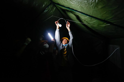 四川省瀘定縣磨西鎮受災群眾臨時(shí)安置點(diǎn)