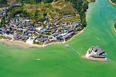 新華全媒+｜重慶酉陽(yáng)：&ldquo;山地旅游+山地農業(yè)&rdquo;助力鄉村振興