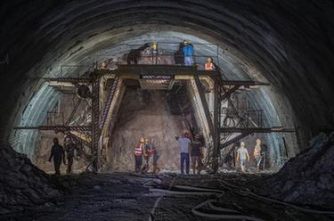 重慶武兩高速建設加速推進(jìn)