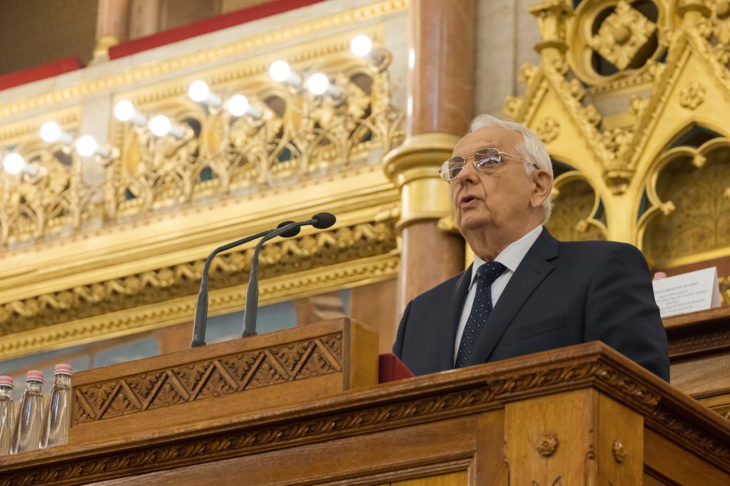 中醫藥機構榮獲匈牙利&ldquo;價(jià)值與質(zhì)量獎&rdquo;