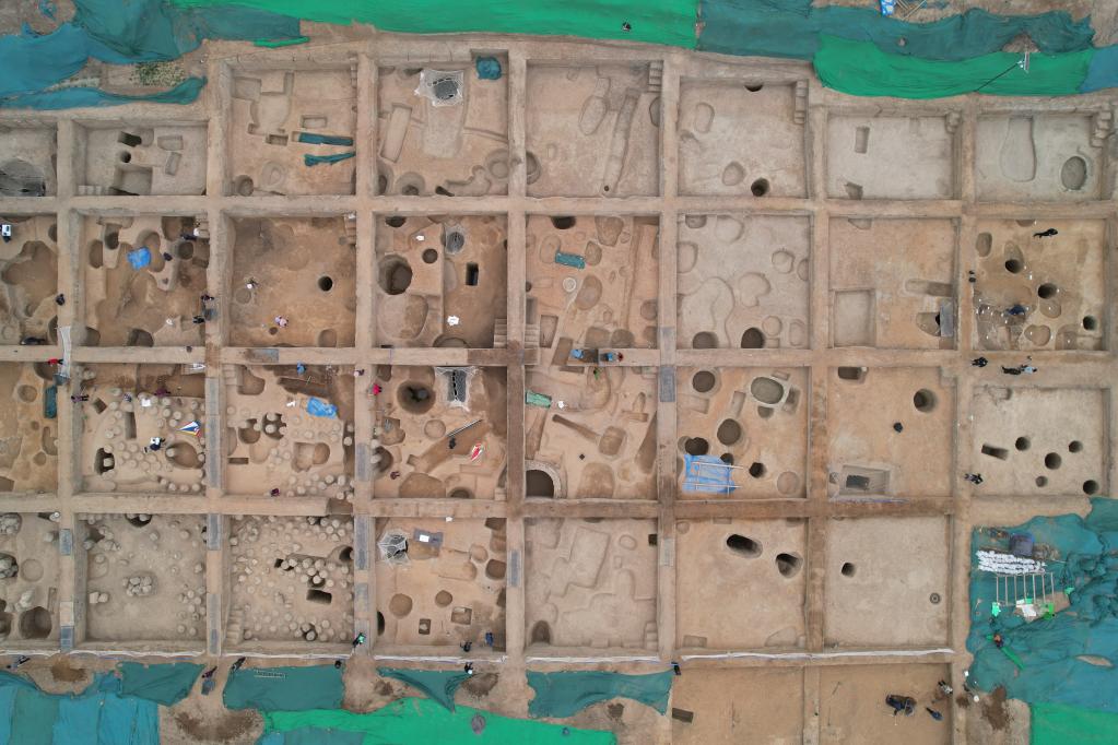 新華全媒＋丨河南鄭州商城遺址發(fā)現商代中期高等級貴族墓葬區