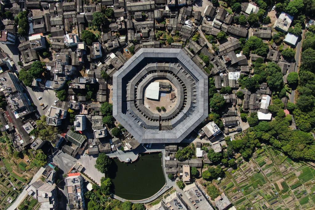 中國最大的八邊形土樓&mdash;&mdash;道韻樓