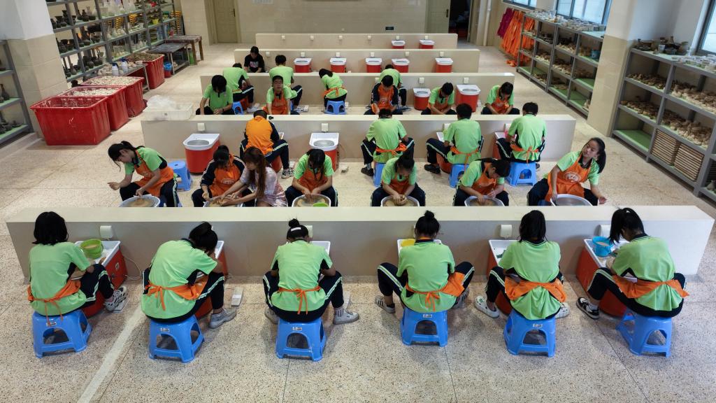 &ldquo;花樣課堂&rdquo;為聽(tīng)障學(xué)生就業(yè)筑夢(mèng)