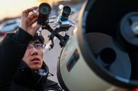 新華全媒＋丨&ldquo;追星&rdquo;青年，記錄中國空間站&ldquo;成長(cháng)&rdquo;