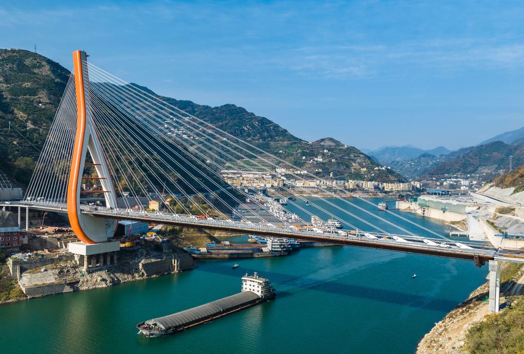 湖北宜昌：昭君故里&ldquo;琵琶橋&rdquo;加緊建設