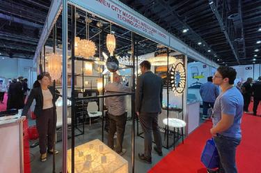 通訊：拓市場(chǎng)、尋商機&mdash;&mdash;中企&ldquo;出海&rdquo;阿聯(lián)酋拾獲訂單和信心