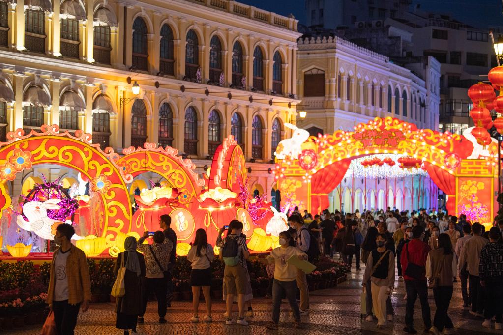 澳門(mén)賀歲燈飾&ldquo;吉祥金兔賀新禧&rdquo;點(diǎn)亮迎客