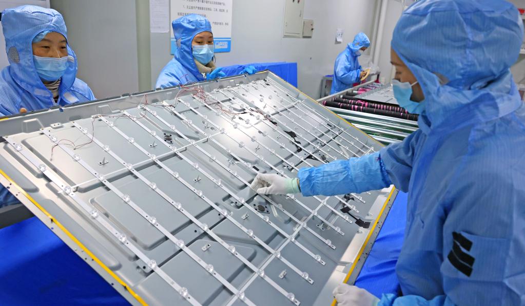 2022年我國GDP突破120萬(wàn)億元 增長(cháng)3%