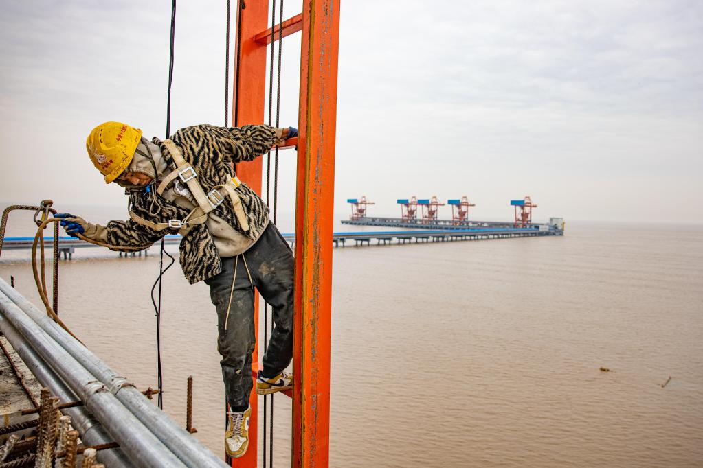 &ldquo;海上高速路&rdquo;建設忙