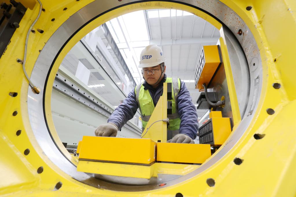 浙江德清：&ldquo;未來(lái)工廠(chǎng)&rdquo;增動(dòng)能