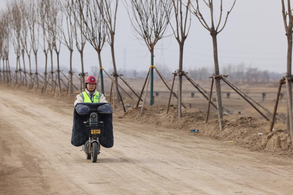 勞動(dòng)創(chuàng  )造幸福 | 建設雄安的&ldquo;00后&rdquo;女孩