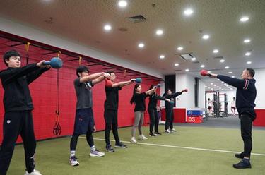 新華全媒+丨北京：多彩體育課程助力學(xué)生健康成長(cháng)