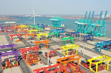 新華全媒+丨萬(wàn)物互聯(lián) 京津冀&ldquo;海上門(mén)戶(hù)&rdquo;智慧升級