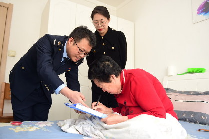 河北青縣：便民服務(wù)送上門(mén) &ldquo;特需群眾&rdquo;免跑腿