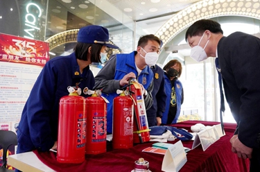 上海：消防產(chǎn)品辨真偽 筑牢安全&ldquo;防火墻&rdquo;