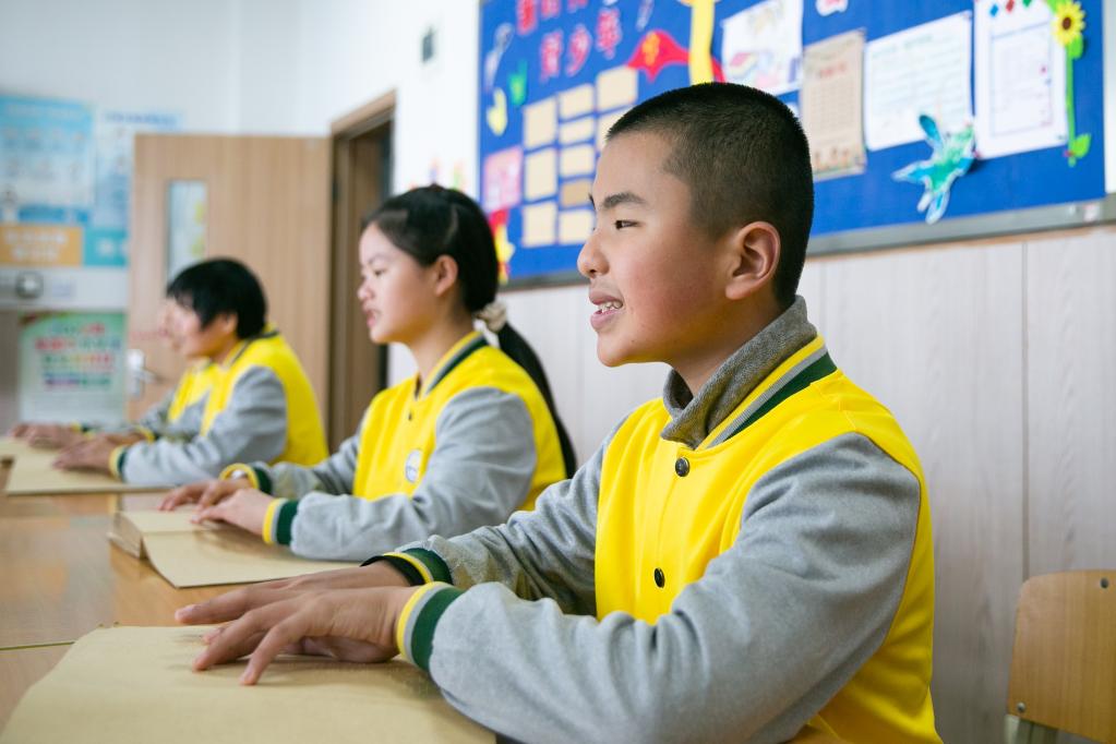 新華全媒+丨四季中國&mdash;&mdash;觸摸春天：我們&ldquo;看見(jiàn)&rdquo;了自然的美好