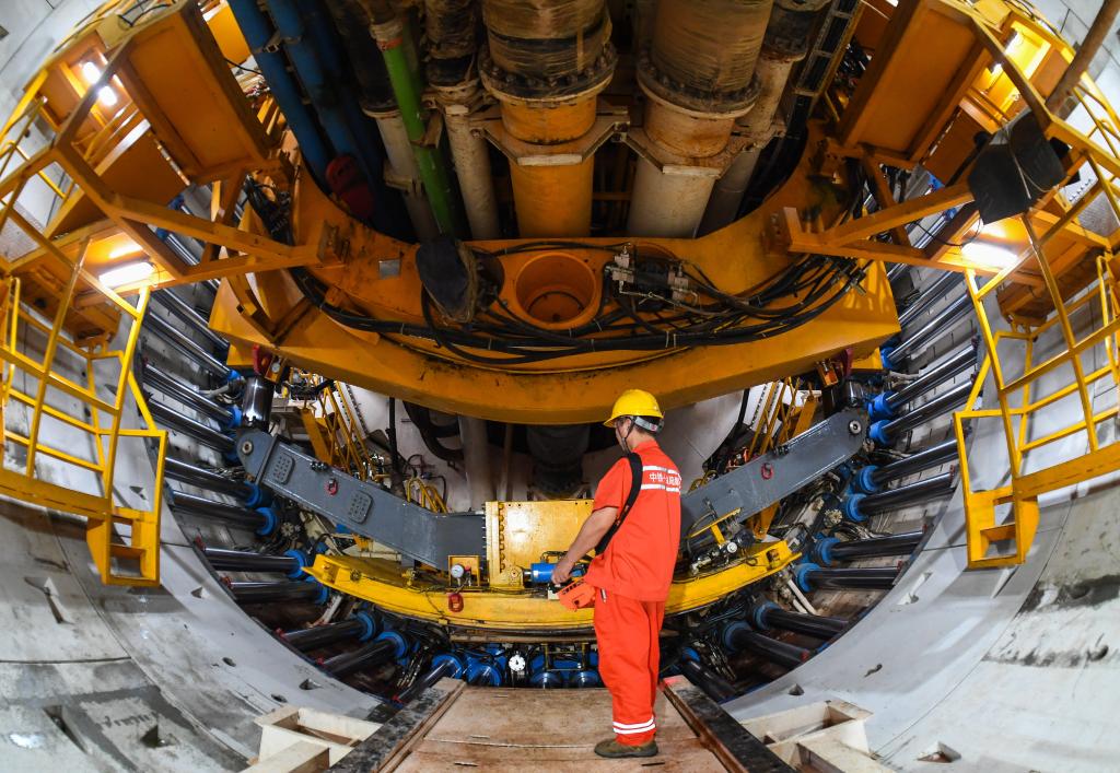 深江鐵路珠江口隧道盾構段掘進(jìn)過(guò)半