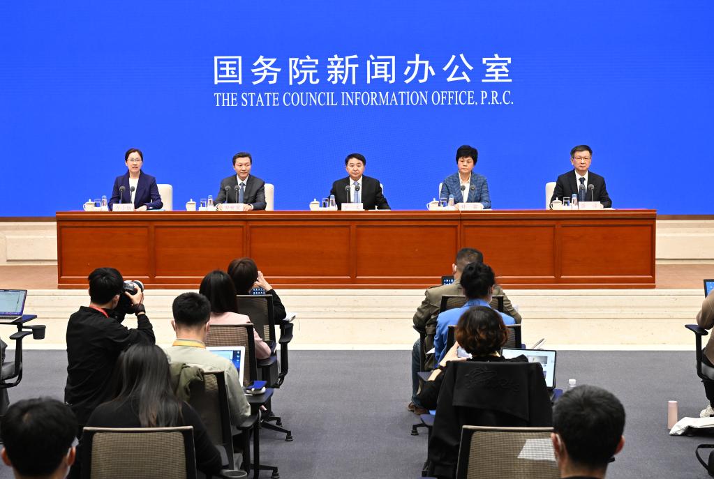 國新辦舉行&ldquo;權威部門(mén)話(huà)開(kāi)局&rdquo;系列主題新聞發(fā)布會(huì )介紹&ldquo;激發(fā)市場(chǎng)活力 夯實(shí)高質(zhì)量發(fā)展基礎&rdquo;有關(guān)情況