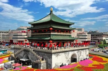 新華全媒+丨打卡古都西安的文化地標&mdash;&mdash;鐘樓