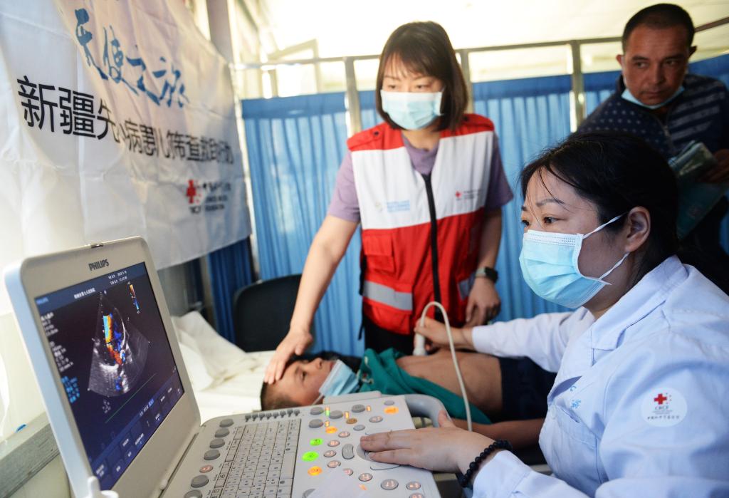 關(guān)愛(ài)先心病患兒：&ldquo;天使之旅&rdquo;篩查救助行動(dòng)走進(jìn)新疆和田