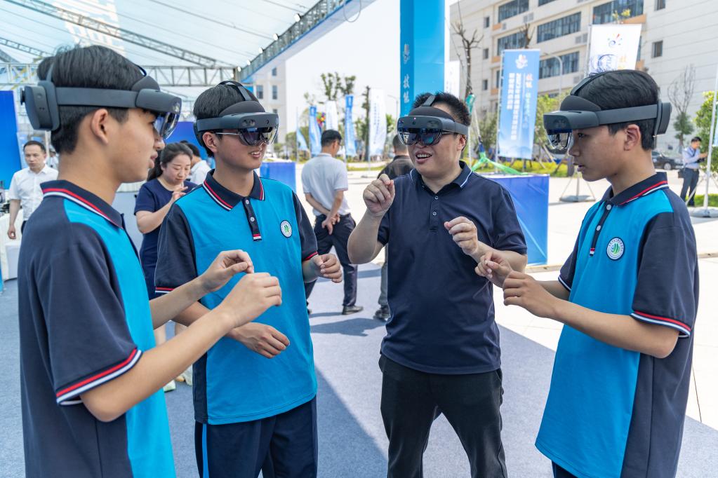 2023年成渝地區雙城經(jīng)濟圈職業(yè)教育活動(dòng)周在重慶永川啟動(dòng)