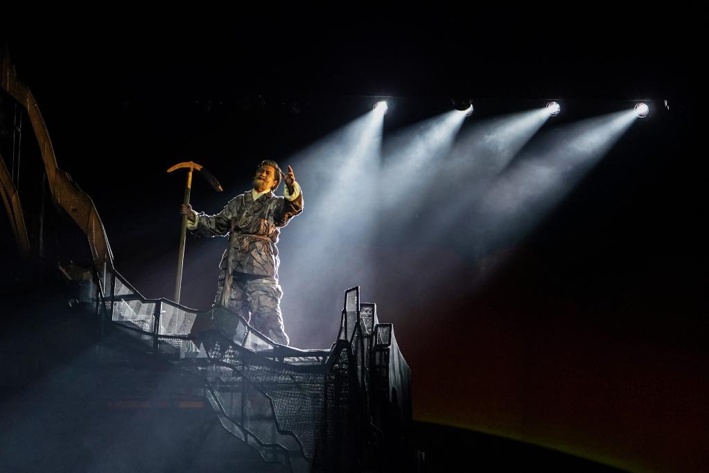 大型中文說(shuō)唱音樂(lè )劇《愚公移山》在京首演