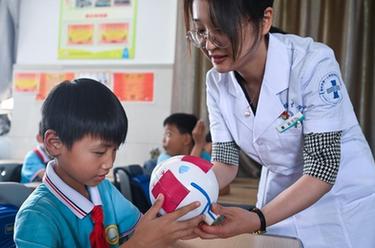 全國愛(ài)眼日：關(guān)注眼健康