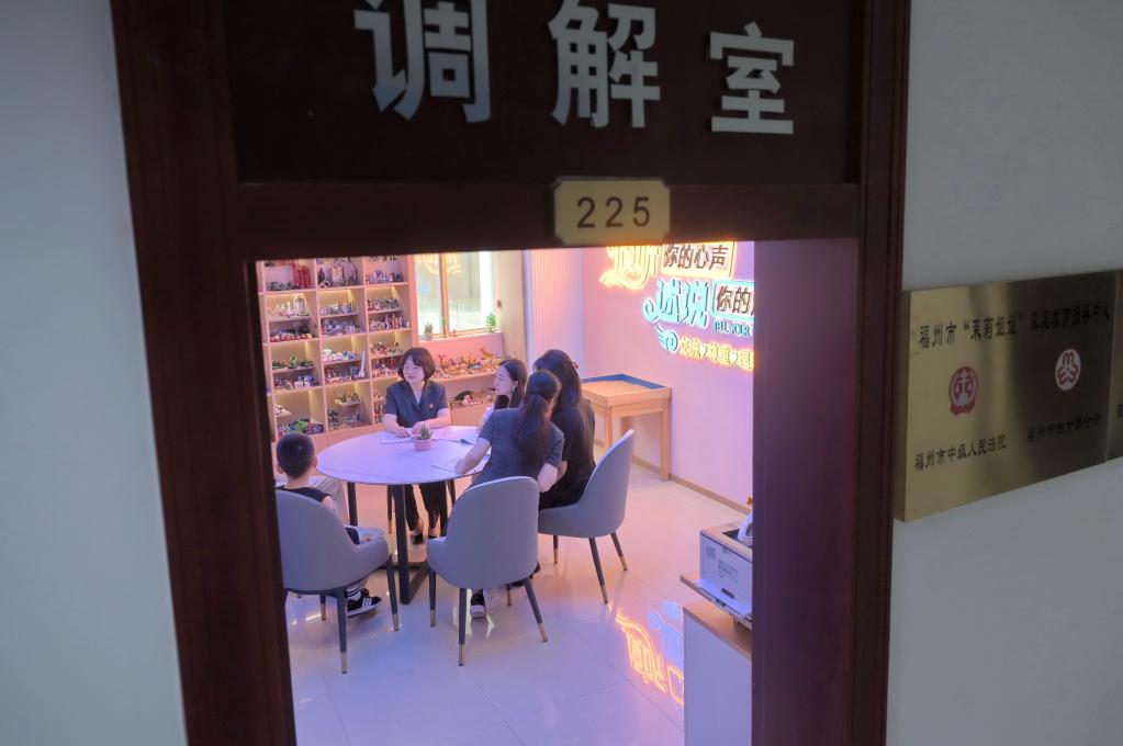 &ldquo;茉莉姐姐&rdquo;：共筑社會(huì )力量 辦實(shí)事解民憂(yōu)