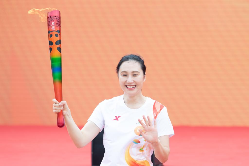 成都第31屆世界大學(xué)生夏季運動(dòng)會(huì )火炬傳遞哈爾濱站舉行