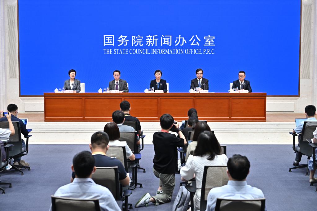 國新辦舉行&ldquo;權威部門(mén)話(huà)開(kāi)局&rdquo;系列主題新聞發(fā)布會(huì )介紹&ldquo;強化藥品監管 切實(shí)保障人民群眾用藥安全&rdquo;有關(guān)情況