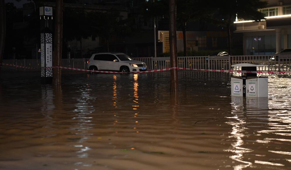 臺風(fēng)&ldquo;泰利&rdquo;登陸廣東湛江