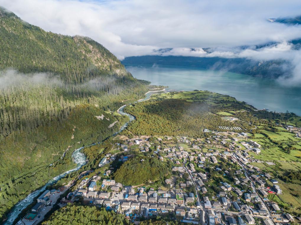 西藏：生態(tài)旅游喚醒&ldquo;遺忘的村落&rdquo;