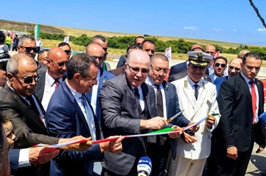 中企助力阿爾及利亞?wèn)|西高速公路全線(xiàn)貫通