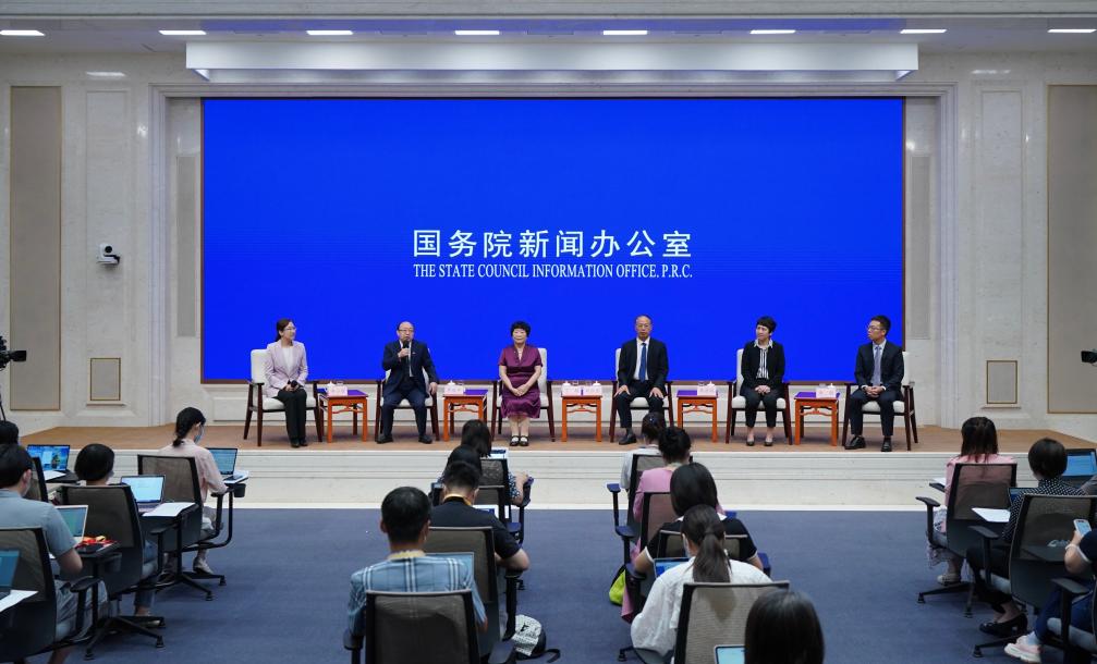 新華全媒+丨國新辦舉行&ldquo;最美醫生&rdquo;中外記者見(jiàn)面會(huì )