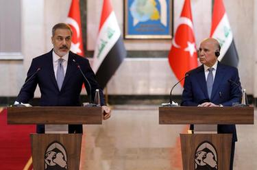 土耳其外長(cháng)訪(fǎng)問(wèn)伊拉克