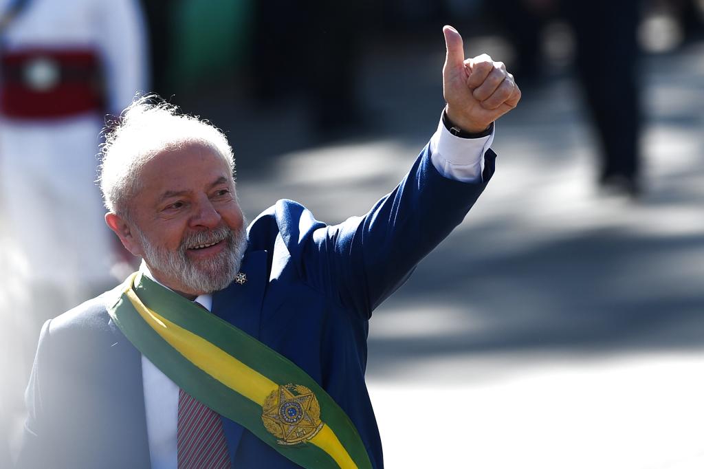 巴西舉行獨立201周年紀念活動(dòng)