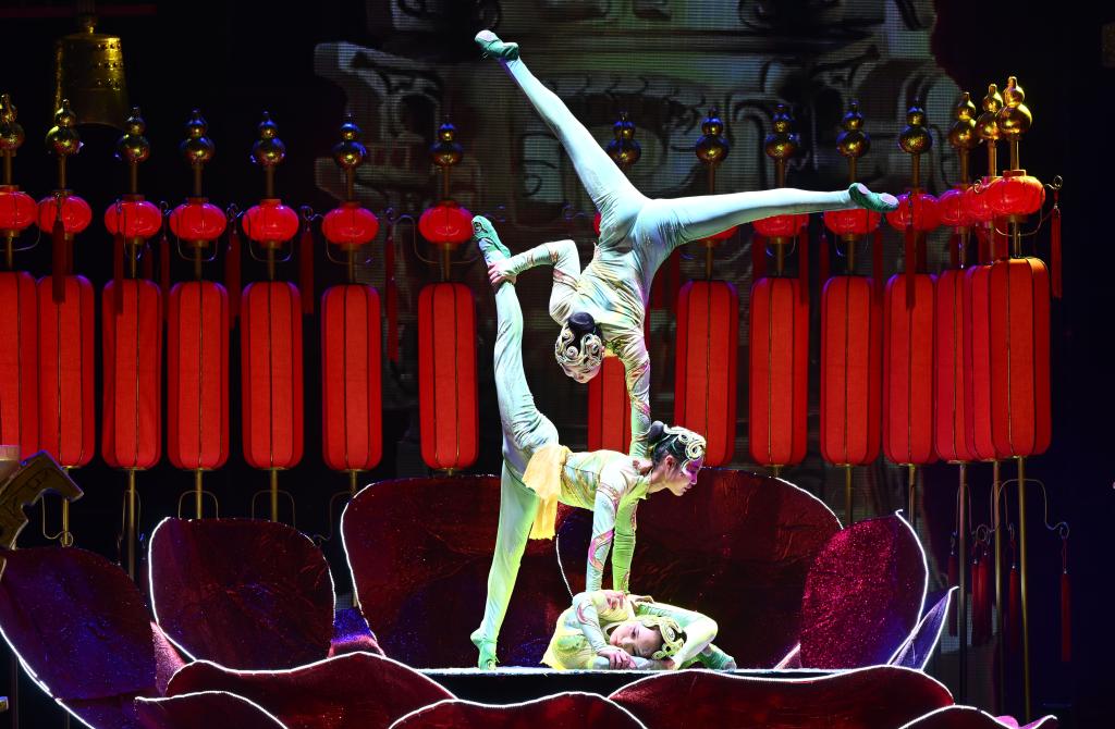 遂寧市雜技團國風(fēng)音畫(huà)雜技舞臺劇《出彩中國》在京上演